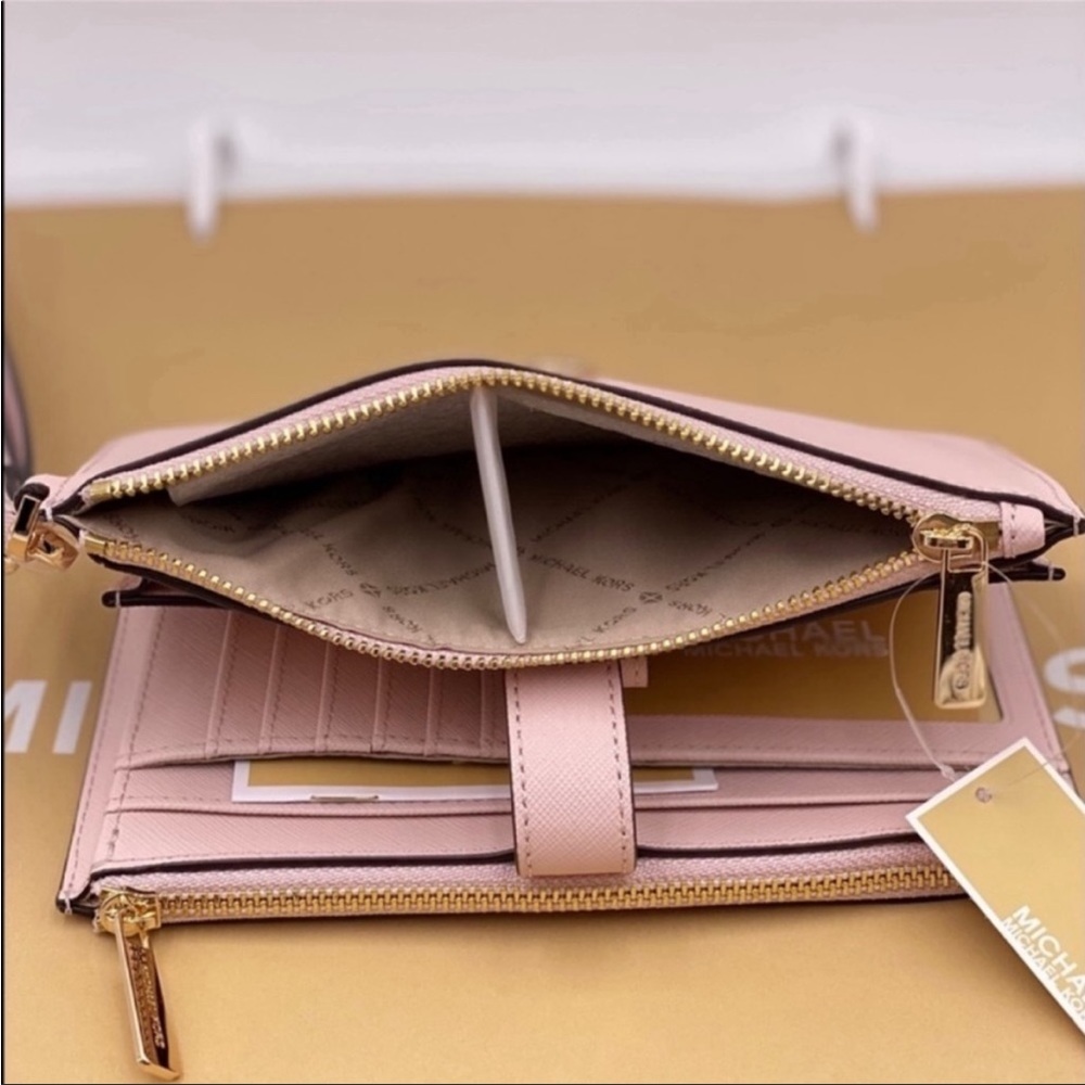 Michael Kors Double Zip Wallet
Wristlet Pink - Picture 7 of 11